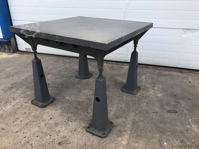 Измерительная и маркировочная пластина; литой стальной серый чугун, сильно ребристый  1000x1000