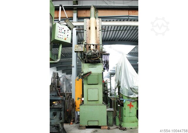 Вертикальный протяжной станок наружной установки Varinelli BVE-S-25-2000