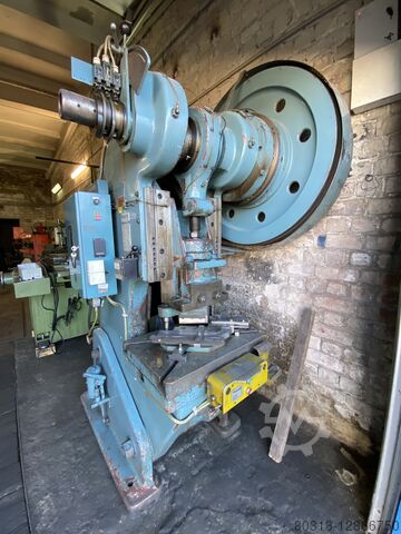 Вырубной станок KEVIN | 240 X 240 KEVIN 