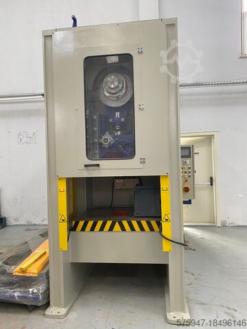 ЭКСЦЕНТРИКОВЫЙ ПРЕСС-МАШИНА ТИПА D 150 ТОНН CRONOSSTECH D150