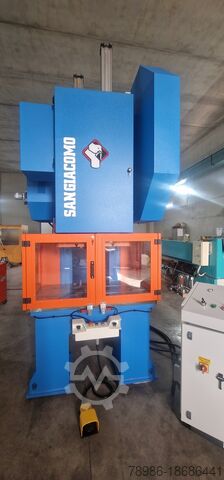 эксцентриковый пресс SANGIACOMO T130R CE