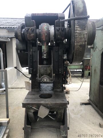 Эксцентриковый пресс 63 т DIGEP SD63