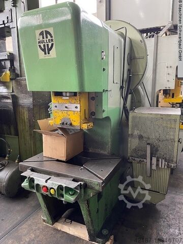 Эксцентриковый пресс - одиночная колонка MÜLLER ExP 80 RFHK