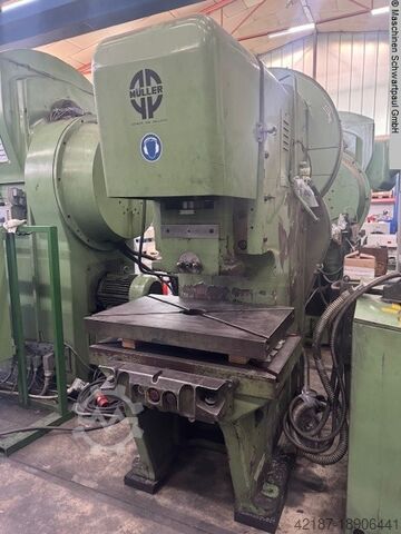 Эксцентриковый пресс - одиночная колонка MÜLLER ExP 80 RF/HK