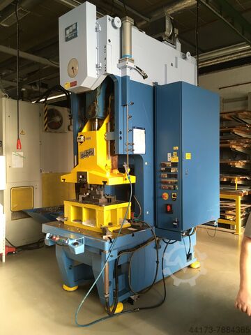 Одноколонный эксцентриковый пресс EBU Bayreuth HK 80 / 410 FR