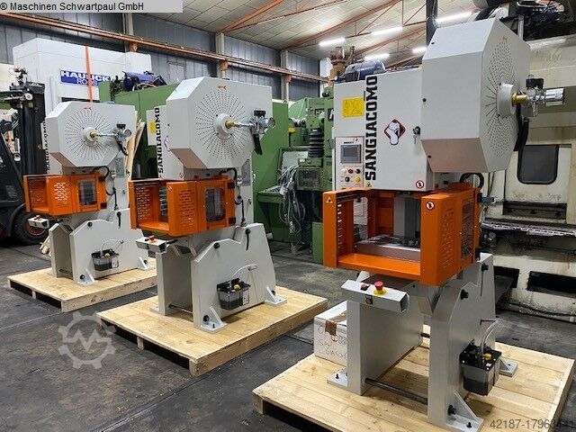 Эксцентриковый пресс - одиночная колонка SANGIACOMO T 30 CE