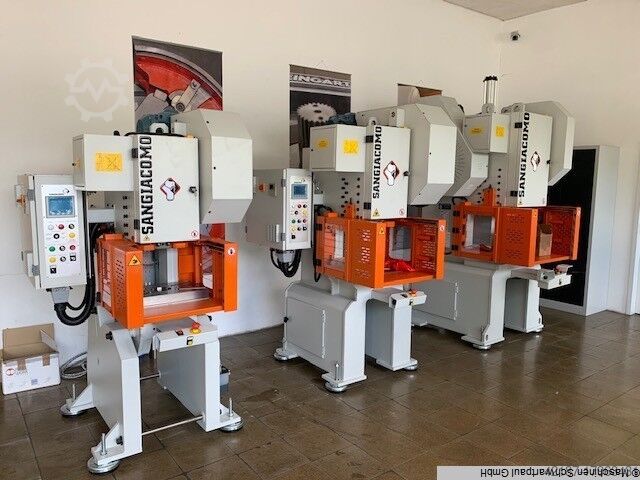 Эксцентриковый пресс - одиночная колонка SANGIACOMO T 20 CE