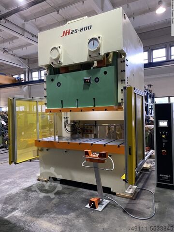 Эксцентриковый пресс - двухстоечный AMBOLD JH25 - 200