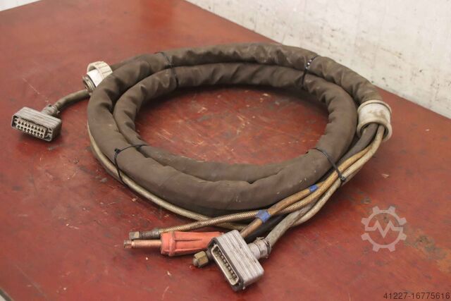 Робот для сварки MIG/MAG в рукаве unbekannt 6,0 m 16-polig