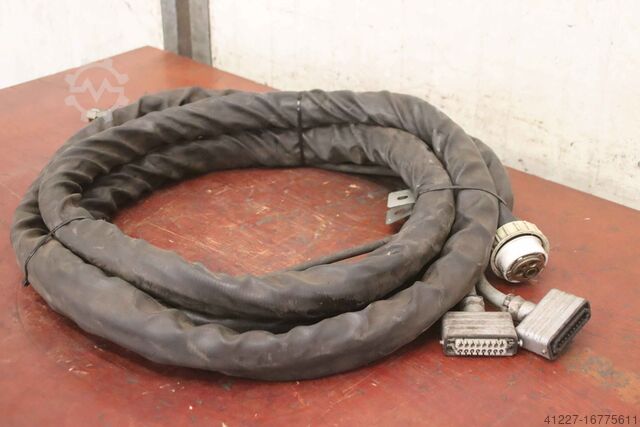 Робот для сварки MIG/MAG в рукаве unbekannt 6,0 m 16-polig