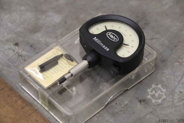 Циферблатный манометр Mahr Millimess 0-50 µm