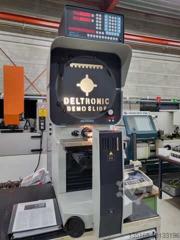 профильный проектор НОВЫЙ!! Deltronic DH 216