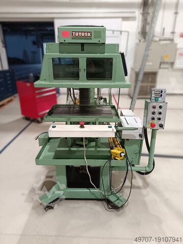 Многошпиндельный сверлильный станок 48 шпинделей TOYOSK 01C550T