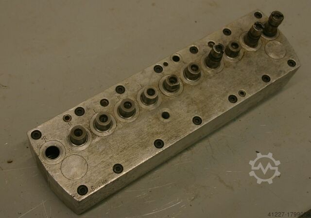 Многошпиндельная головка 10 дрелей Nottmeyer 32 Lochabstand