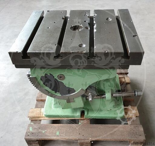 Наклонный кубовый стол для радиального сверления.  