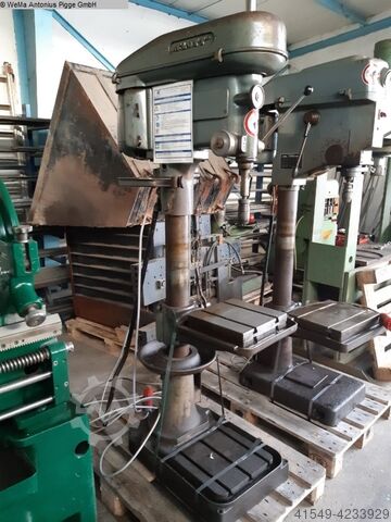 Столба сверлильный станок FLOTT SB 23