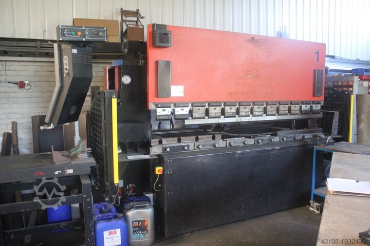 Листогибочный пресс AMADA ITPS III