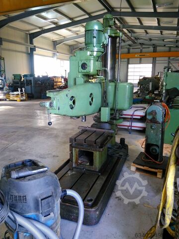 Радиально-сверлильный станок KOLB NKR 43