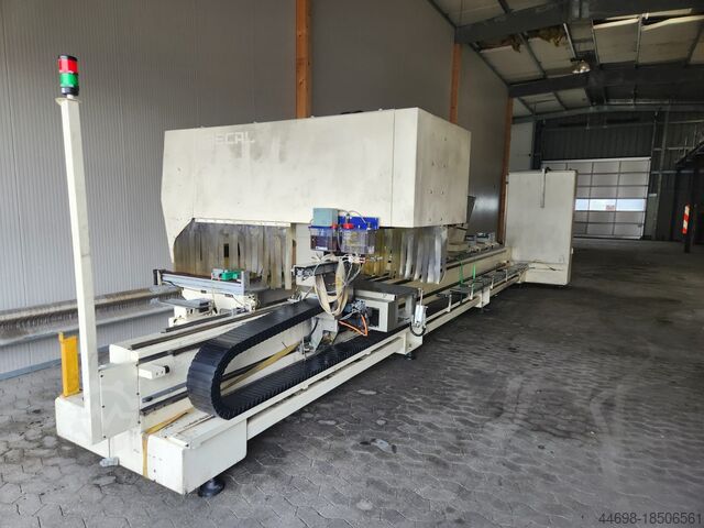 обрабатывающий центр для алюминиевых профилей Mecal Atlas MC304