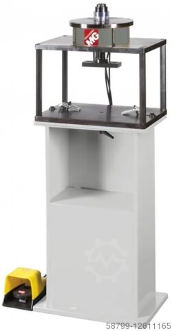 Пневматический пресс для алюминиевых профилей  