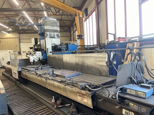 фрезерный станок TOS KUŘIM FSQ 100 OR/A5 CNC