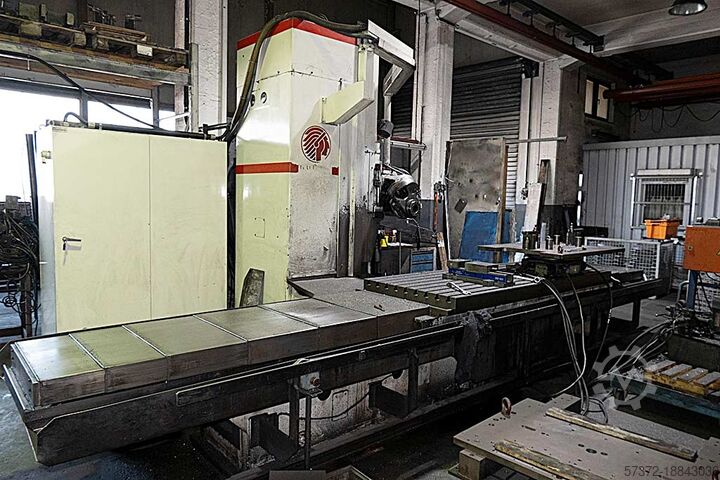 Фрезерный станок с ЧПУ Huron X 61