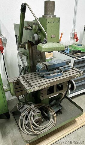 Двухшпиндельный инструментально-фрезерный станок Hurco WM1