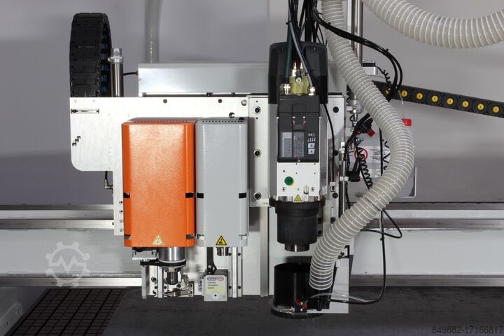 ФРЕЗЕРНЫЙ СТАНОК С ЧПУ COMAC spol. s r.o. COMAGRAV NOTUS PLUS 3000ATC VACUUM MULTI