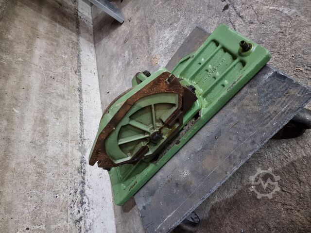 Универсальный стол DECKEL 2114