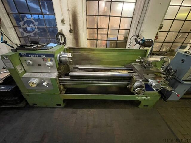 Токарный станок Кнут Торро 500x1500  