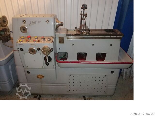 Токарный станок Kőbányai Szerszámgépgyár EKM200