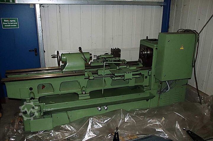 Токарно-центровой станок и токарный станок с подающим шпинделем WMW DLZ 450x1600