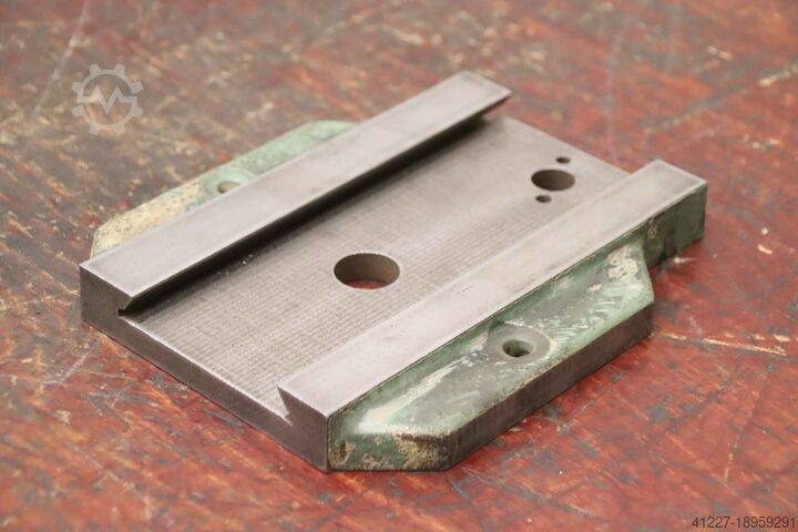 Нижняя часть опорной каретки unbekannt Schwalbenschwanz: 90/ 73 mm