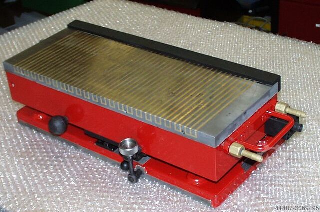 Магнитная зажимная пластина JUNG / SAV Flachmagnet / Sinustisch