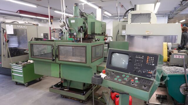 Фрезерный станок TOS OLOMOUC FGS 40/50 CNC