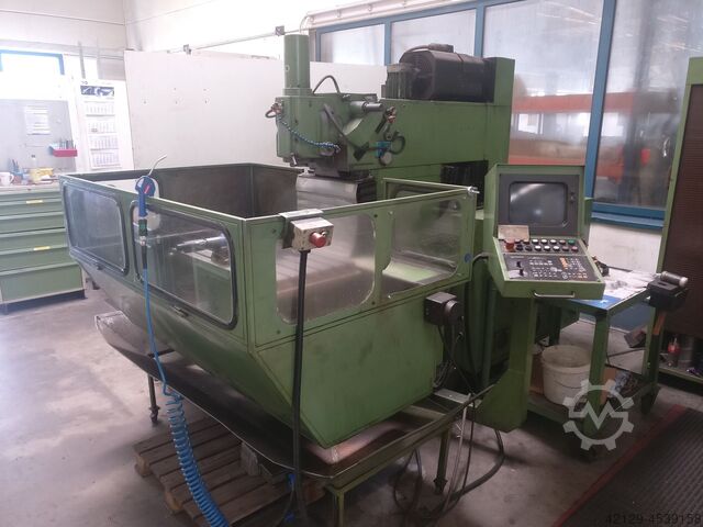 Фрезерный станок с ЧПУ Macmon M400 CNC