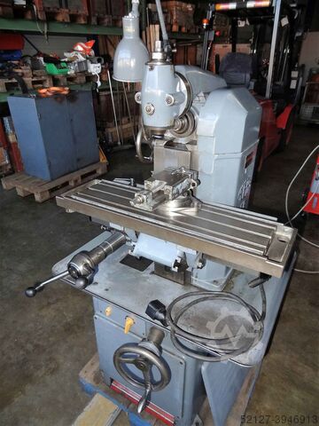 Универсальный фрезерный станок Aciera F3