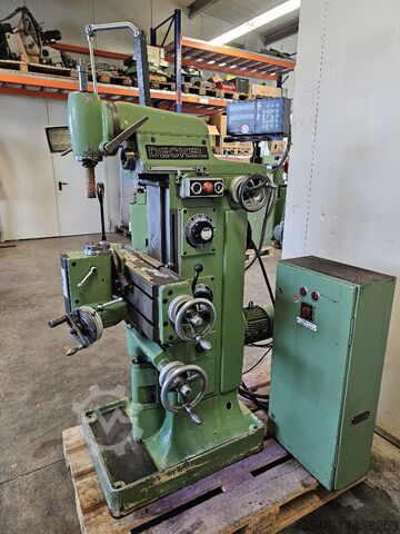 Инструментальный фрезерный станок DECKEL FP1