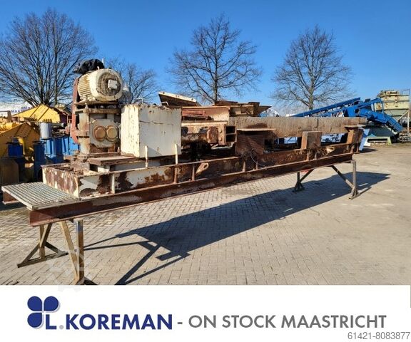 Подающий стол Nordberg с бункером  