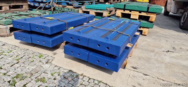 Ударный брус дробилки Metso 1213 Putz Recyling Hammers impact crusher