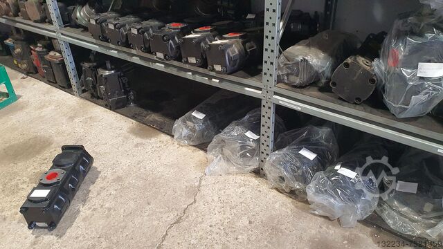 Гидравлический насос Powerscreen Chieftain Hydreco David Brown X1A504650335033/124003/1C