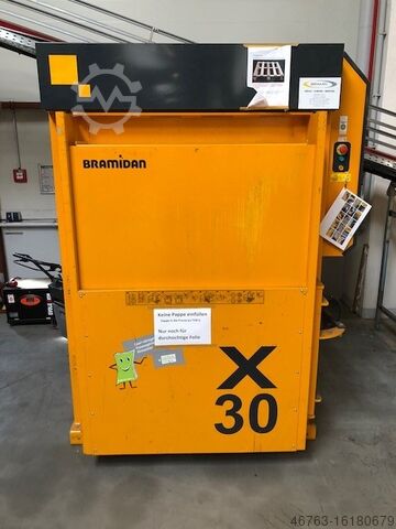 Пресс-подборщик Bramidan X30AD