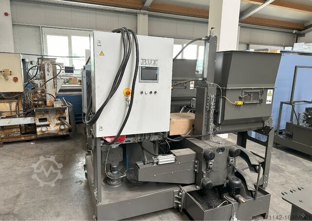 Брикетировочный пресс RUF 15/4000/70