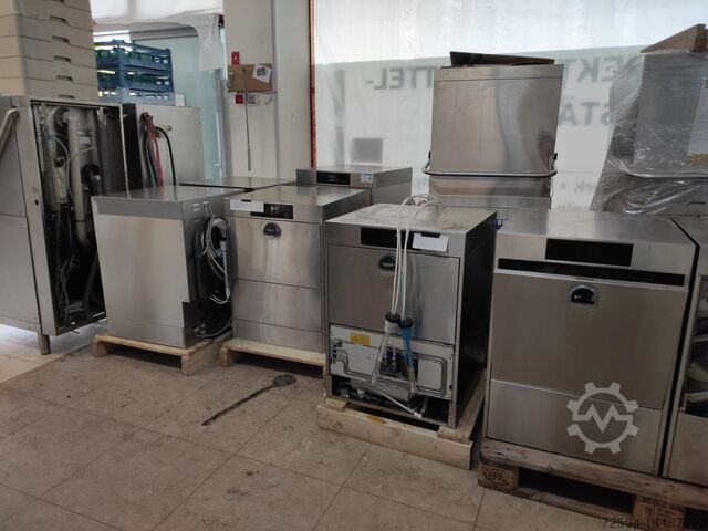 Подводная посудомоечная машина MEIKO M-iClean UM GIO hinten oder unten 400 V