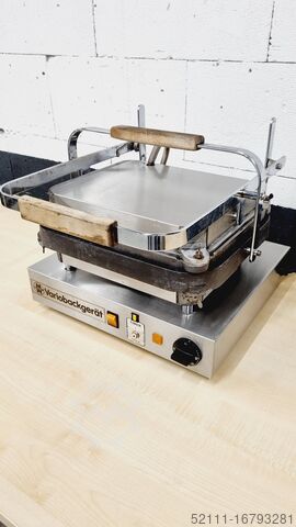 Машина для розлива и формовки Neumärker T 13
