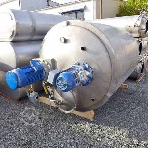 Изолированный бак-мешалка объемом 3800 литров из V4A с 2 мешалками  