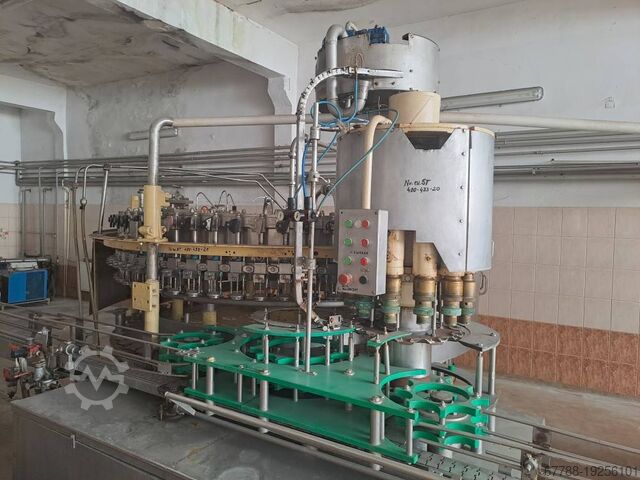 Линия розлива воды для напитков в ПЭТ 2л NAGEMA BF60 KOMI 160