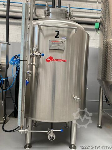 Погреб для ферментации и выдержки Spadoni 12hL (1200 л) (2019) Spadoni Gär- und Lagerkeller