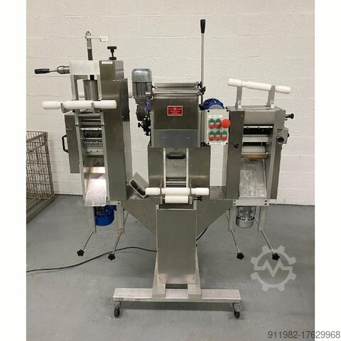 машина для обработки макаронных изделий Officine Meccaniche Machine à pâte D120 SMALL