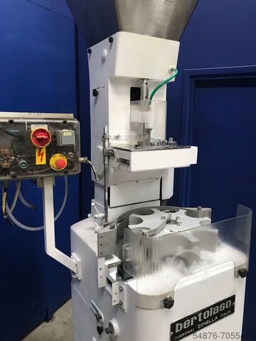 автоматическая пробочная и укупорочная машина Bertolaso S.GLORIA